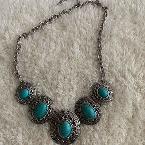 Gorgeous turquoise statement necklace